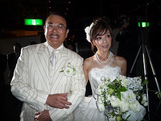 【プロフィール】 新 田 真剣 佑 母親 私服＆私生活最新ショット #831