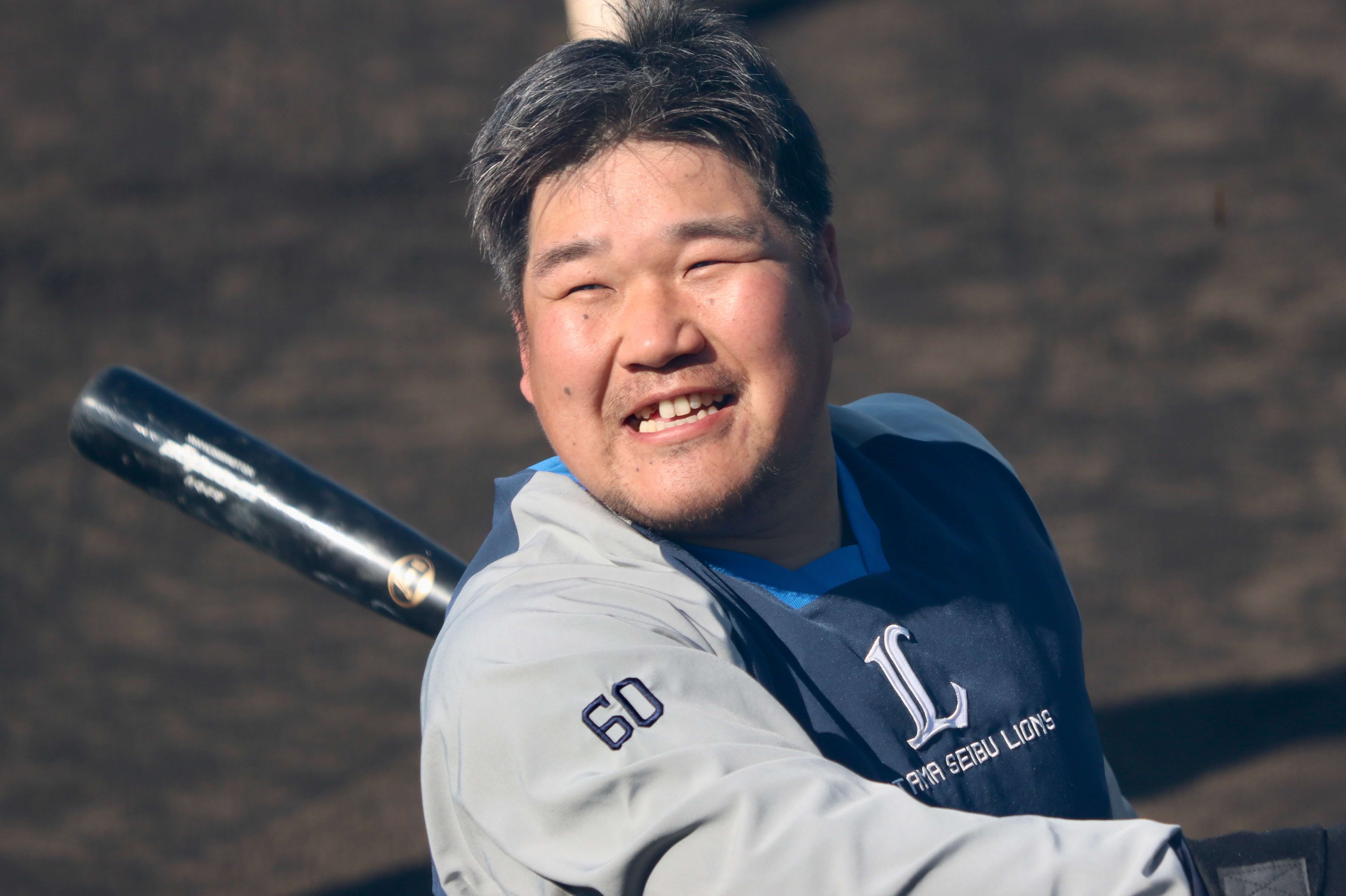 奇跡の42歳「おかわりくん」中村剛也、肉体改造と本塁打王の野望