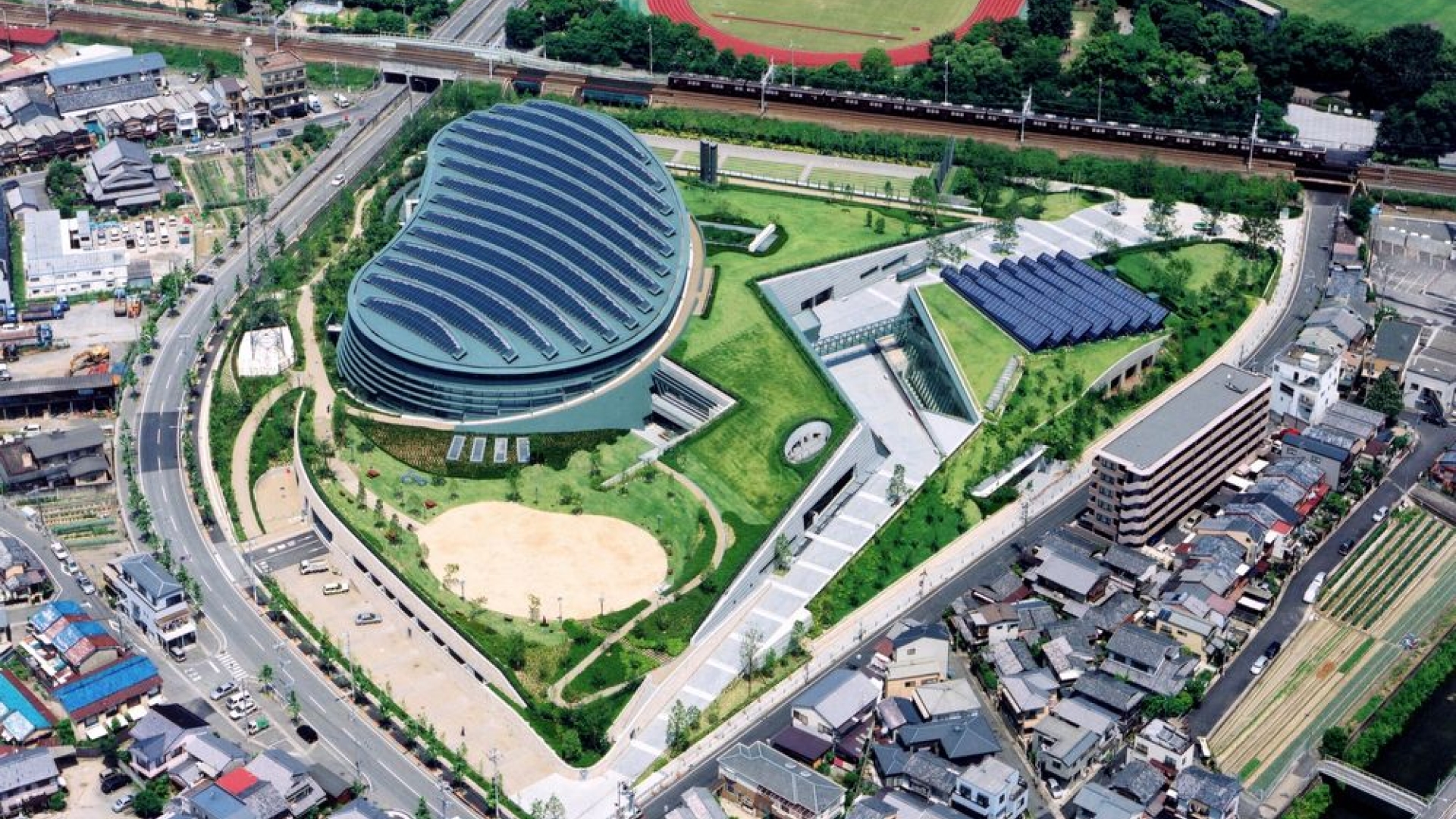 氷のリンクと水の世界が交差するスポーツの聖地「アク アリーナ 京都」が2026年に魅せる新たな挑戦
