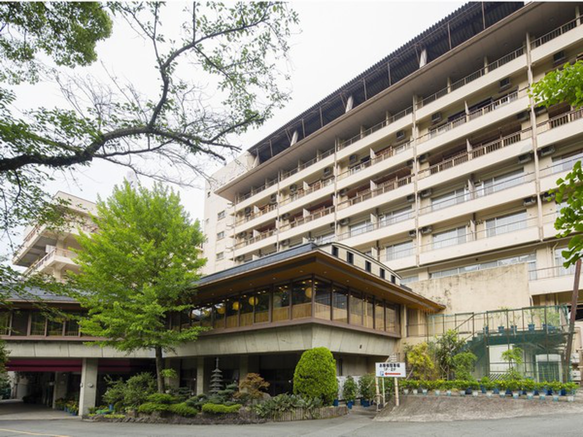 不死王閣の心霊の噂と由来の真相とは？評判と日帰り温泉を徹底検証