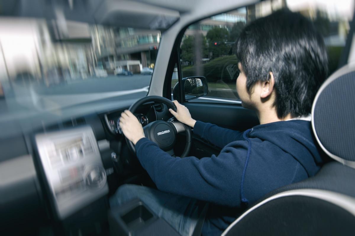 車のジャダーとは？不快な振動の原因と修理費用相場を徹底解説