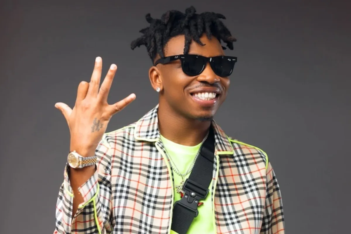 Did Mayorkun Went to School
