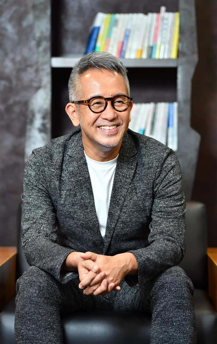 2026年、演出家・宮本亞門が仕掛ける「劇場革命」—病を越え、国境を穿つ表現者の現在地