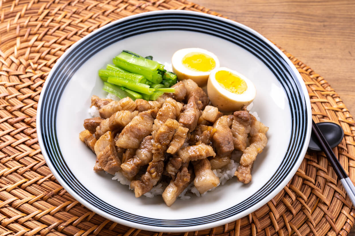 ルーローハンとは？豚の角煮との違いや本場台湾の簡単レシピを徹底解説