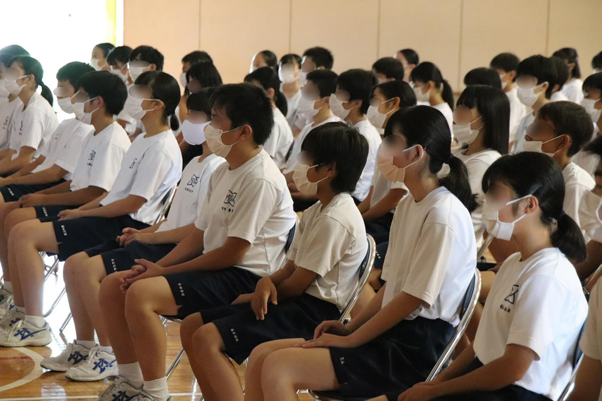 芥川賞の正賞「高級懐中時計」の秘密 歴代受賞者が手にする真実