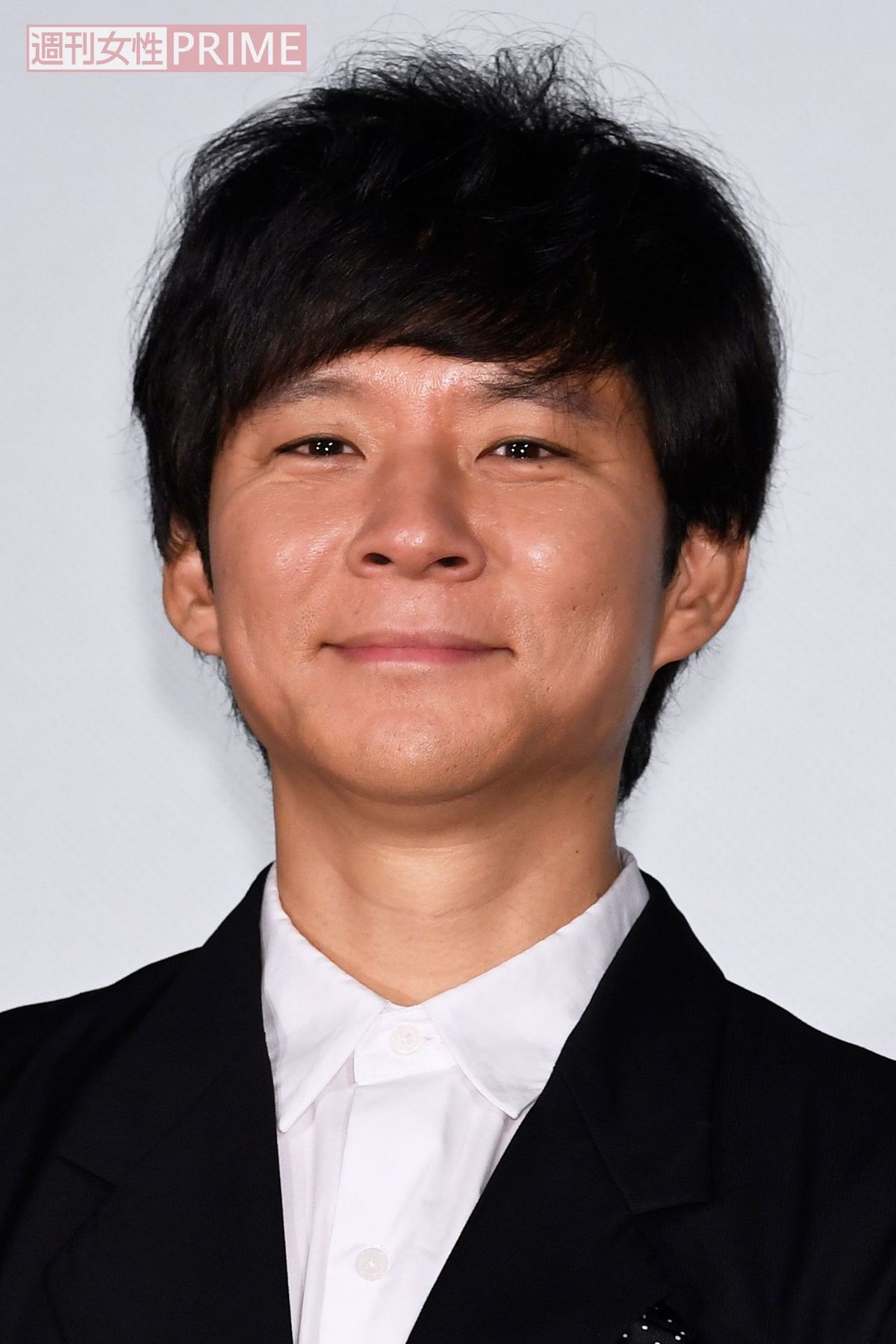 渡部建の現在と驚きの年収源！地上波復帰の現実と佐々木希との夫婦仲