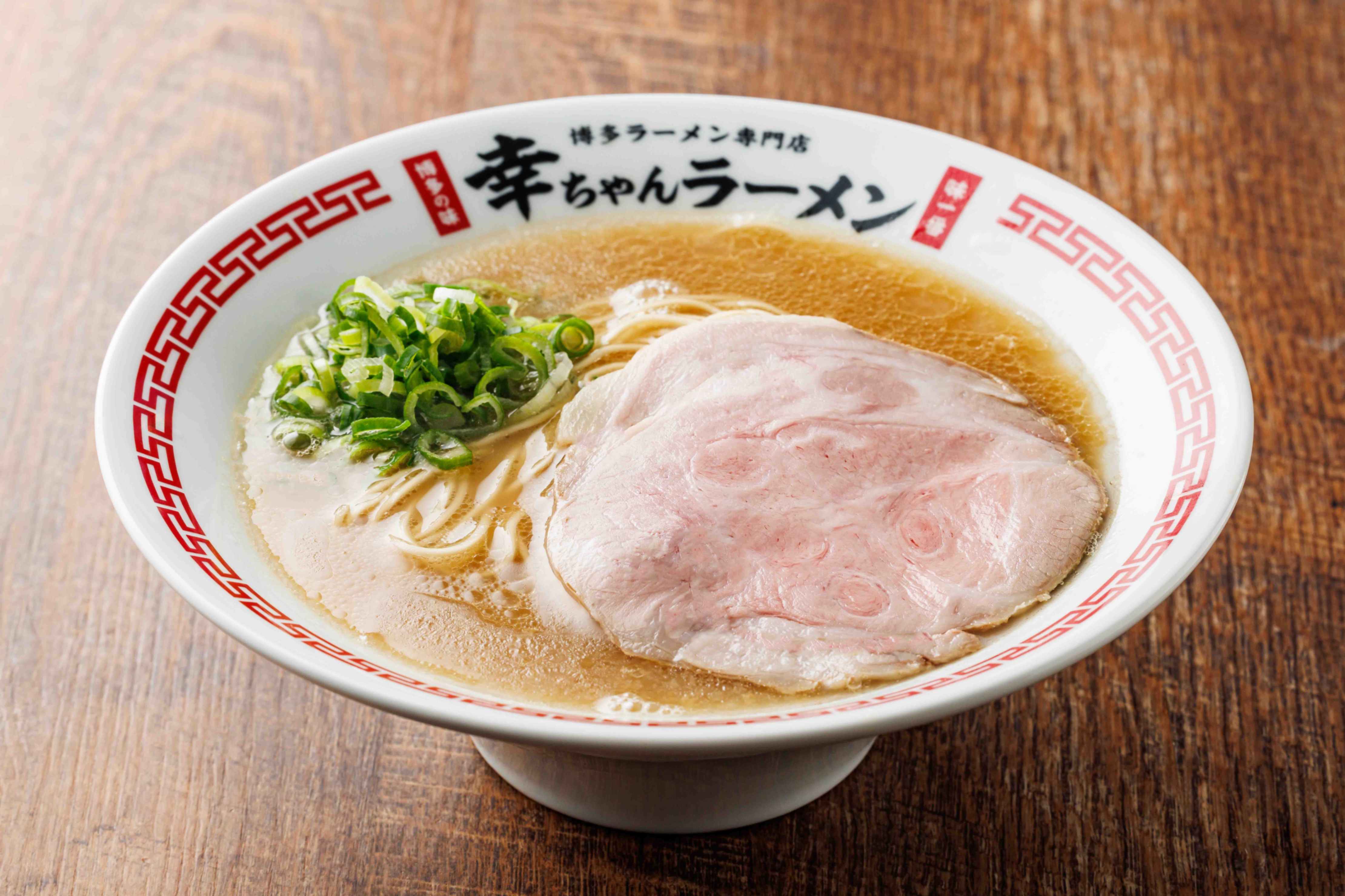 博多一双が放つ町中華風豚骨！幸ちゃんラーメン完全攻略ガイド