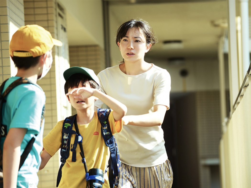 菅野美穂と堺雅人の子供は何人？2026年最新の年齢や名門校受験の真相