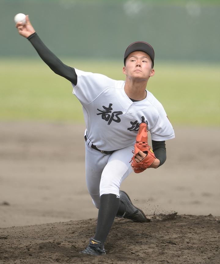 読売ジャイアンツの象徴・川上哲治と長嶋茂雄！V9師弟関係の真実